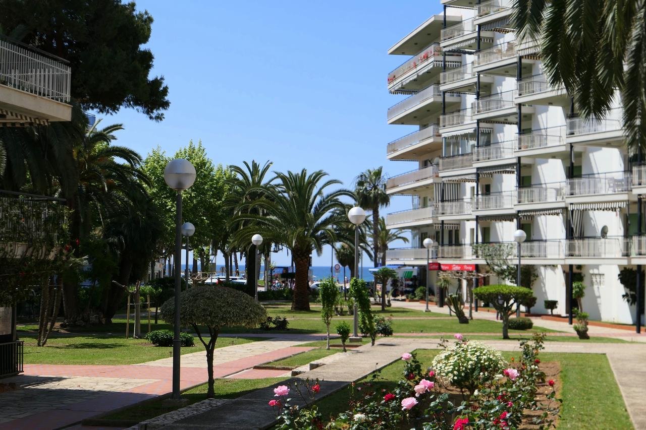 Rentalmar Aries Plus Salou Exterior photo